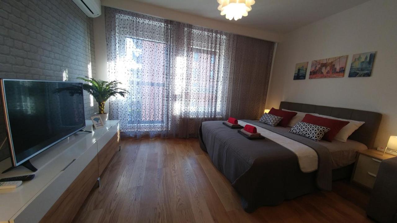 Apartments Delta A Blok - Savada Белград Экстерьер фото
